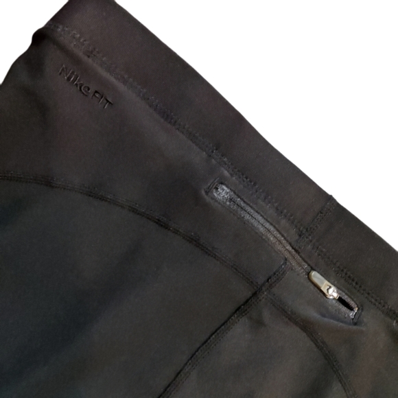 Nike Dri-Fit Capri tights - Picture 5 of 7